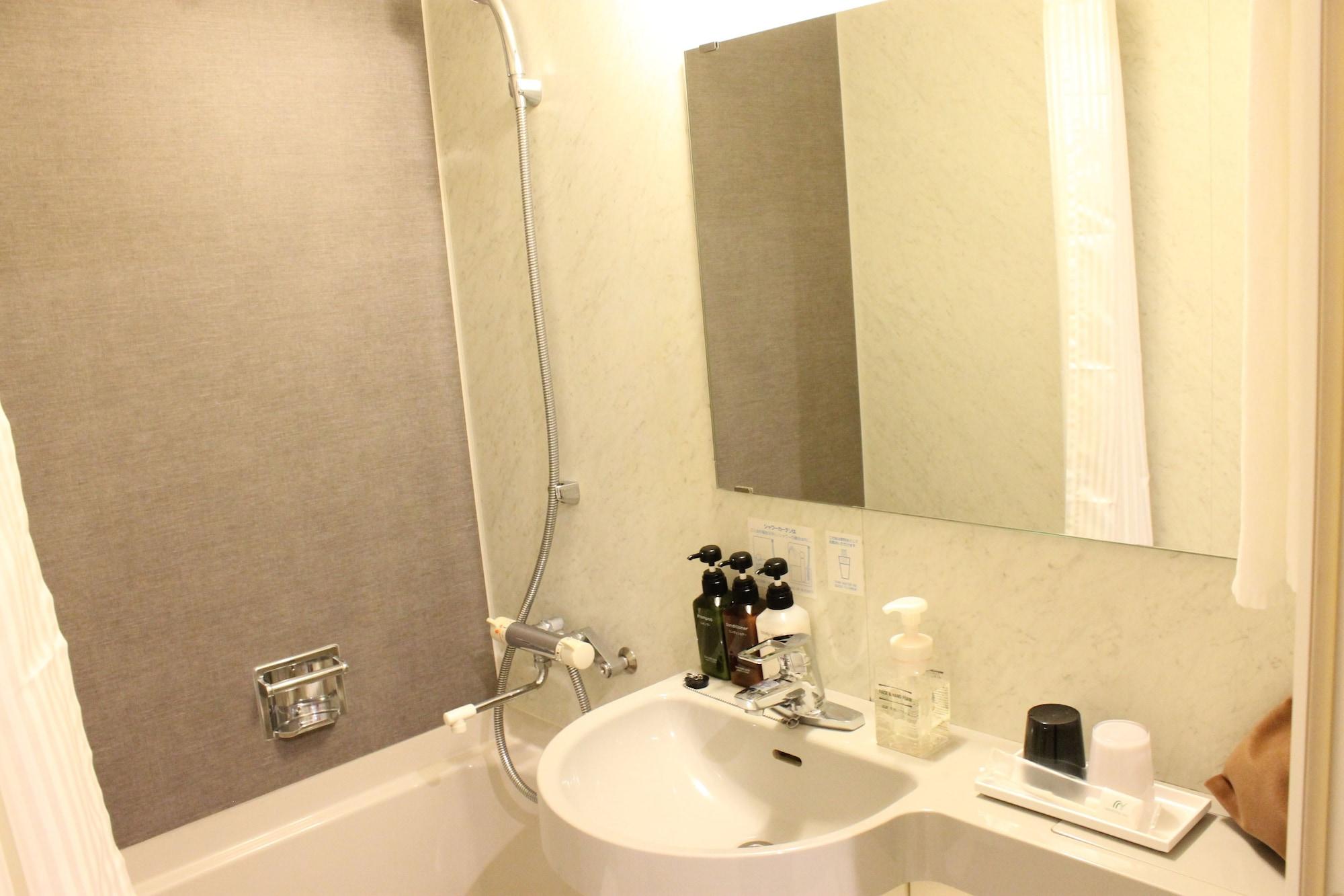 Nishitetsu Shinjuku Hotell 3*
